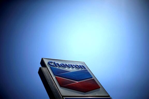 U.S. oil major Chevron pulls staff from northern Iraq