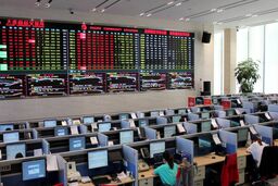 قیمت آتی پی وی سی به 820 دلار رسید/ منواتیلن گلایکول همچنان در مسیر افت قرار دارد