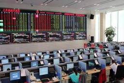 قیمت آتی پی وی سی به 820 دلار رسید/ منواتیلن گلایکول همچنان در مسیر افت قرار دارد