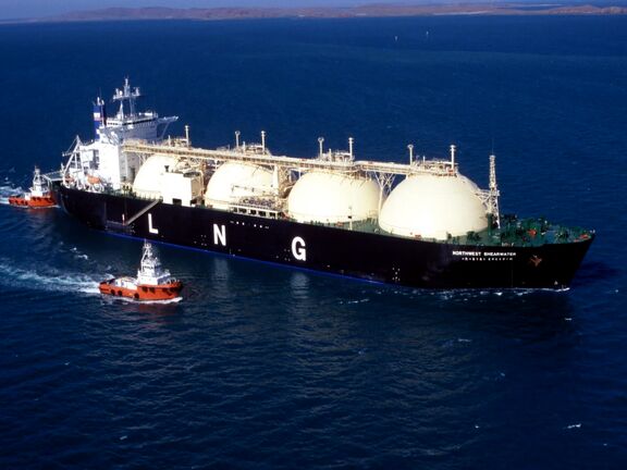 Bahrain LNG terminal to start commercial operations in May