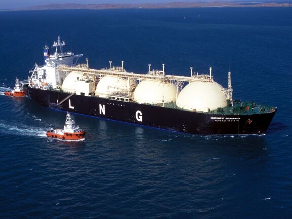 Bahrain LNG terminal to start commercial operations in May