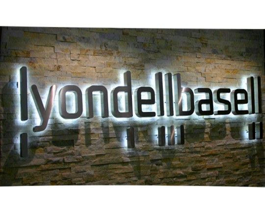 LyondellBasell forms JV to build major petrochemical complex in China.