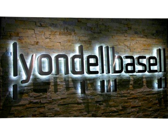 LyondellBasell forms JV to build major petrochemical complex in China.