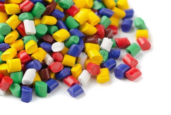 استایرن بوتادین رابرهای تیره و روشن صدرنشین شدند
