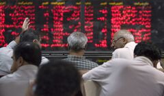 صدرنشینی پتروشیمی ها