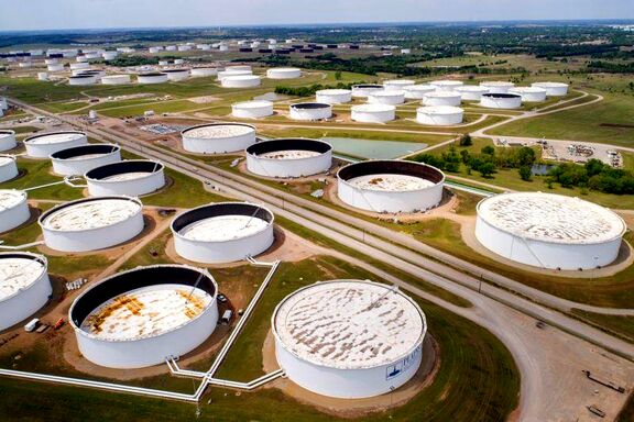 U.S. oil output from major shale to drop in June to nearly two-year low.