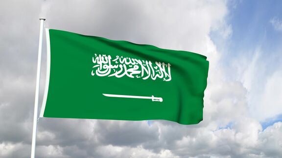 Saudi Arabia's oil production decreased to the point of 6 million drums per day. 