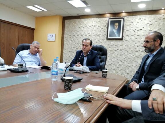 دیدار هیئت اعزامی شرکت پتروشیمی شیراز در نمایشگاه نفت و گاز سوریه با وزیر نفت این کشور