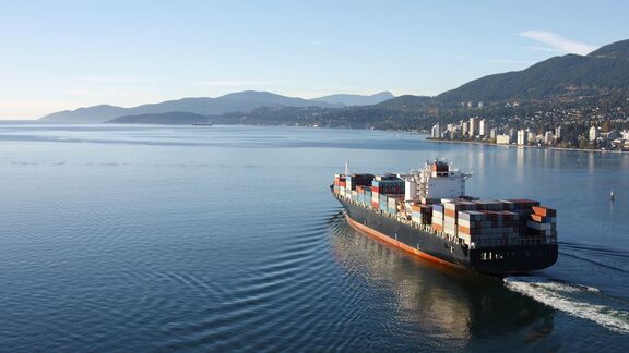 Iran Non-Oil Trade Surplus Tops $920 Million in 7 Months (Mar-Oct 2018)