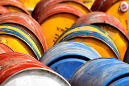 رکورد نفروختن نفت خام در بورس های ایرانی شکسته شد!