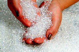 قیمت آتی پی وی سی به مرز 875 دلار رسید/ منواتیلن گلایکول رشد کرد
