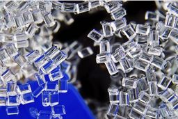 پیروزی دلالان بر دلار/ مقاومت دلالان «بطری» در برابر کاهش قیمت ها