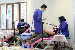 به همت پتروشیمی جم اردوی جهادی – پزشکی در عسلویه برگزار شد