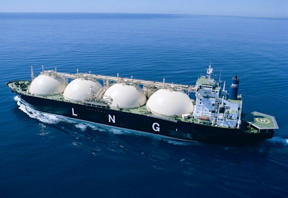 Japan imported the first cargo of LNG from China. 