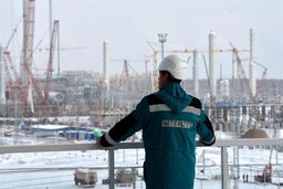 مجموعه ZapSibNeftekhim شرکت SIBUR اولین محموله پلی‌اتیلن را از خوراک خود تولید کرد