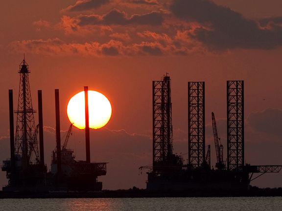 کشتی پرالتهاب نفت کجا لنگر می‌اندازد؟