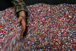 کاهش قیمت پلی اتیلن ها در چین