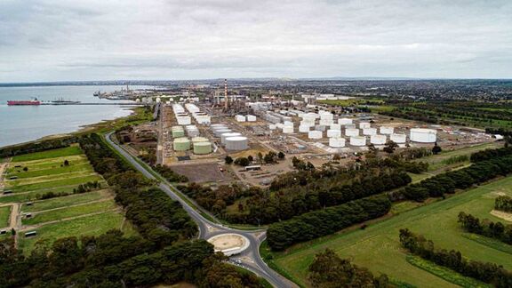 China's Zhejiang Petrochemical achieves on-spec phenol. 