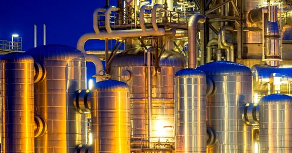 Asia's petrochemical makers weigh further LPG use on positive olefin margins