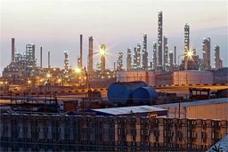 تزریق ارز فروش صادراتی پتروشیمی ها به بازار ارز