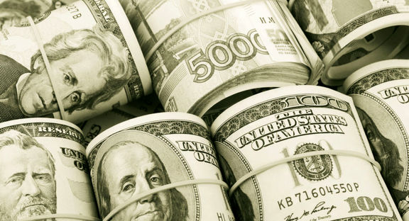 زور آزمایی دلار و پی وی سی