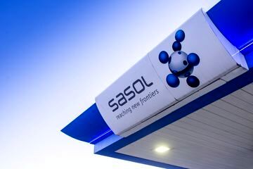 Sasol Will Curb Oil Expansion, Consider Job Cuts Amid Revamp.