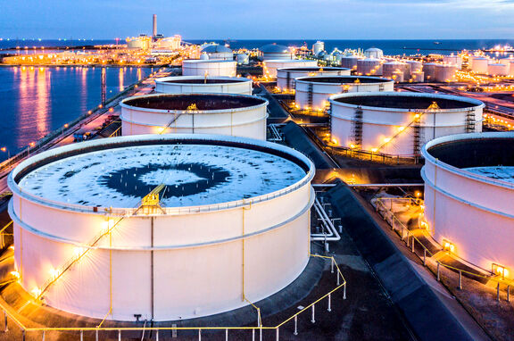 China’s Sinopec Anqing raises May ACN prices by CNY400/tonne. 
