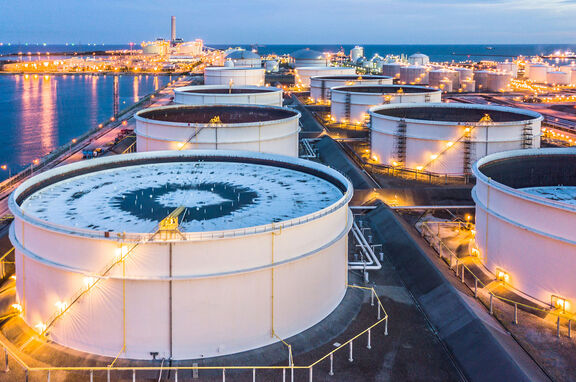 China’s Sinopec Anqing raises May ACN prices by CNY400/tonne. 