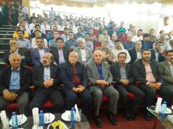 مراسم تجلیل از آتش نشانان حادثه پتروشیمی بوعلی سینا