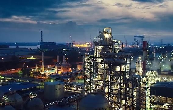 Lotte Chemical shifts to loss in Q1 amid coronavirus.