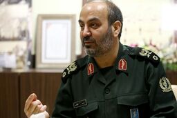 شانه خالی کردن زنگنه در قبال پتروشیمی ها