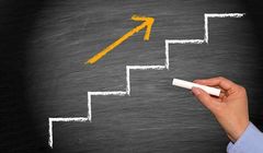 چرا قیمت گذاری پلیمرها شفاف نیست؟ | آیا شرکت ملی صنایع پتروشیمی می تواند در تعیین نرخ ها بی طرف باشد؟!