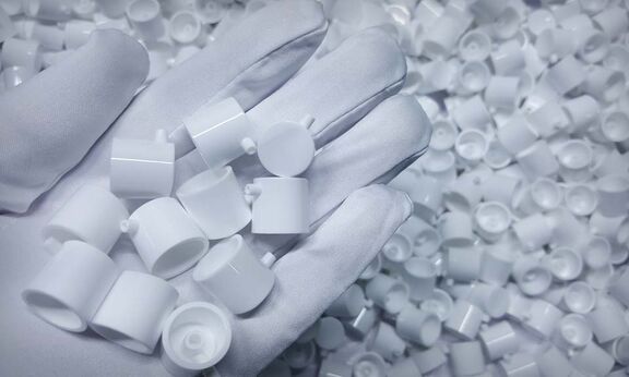 بازار پتروشیمی از نزدیک قیمت‌های نفت خام صنایع بالادستی را برای پیدا کردن جهت مشخص دنبال می کند
