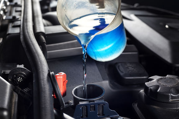 ℙhenol prices qoute steady while acetone prices edge higher in Asia.