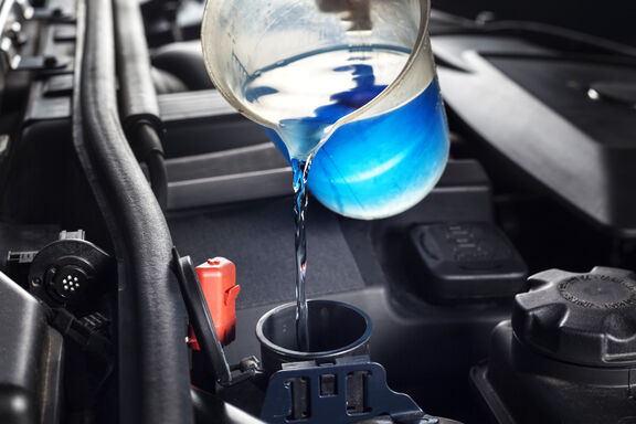 ℙhenol prices qoute steady while acetone prices edge higher in Asia.
