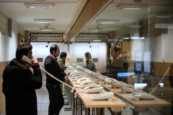دلار 10 هزارتومانی معاملات پتروشیمی ها و ریزش بازار آزاد ایران /قیمت های پایه باید اصلاح شود