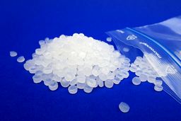 شکایت پتکیم از محموله های جامبو بگ موجود در انبارها و گمرک های ورودی ایران