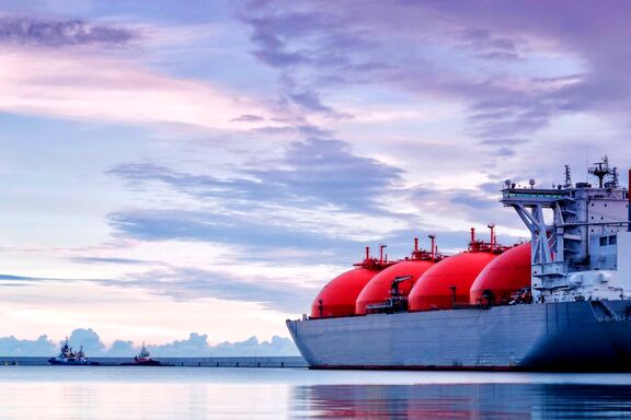 LNG markets assess impact of S Korea's coal cutback amid weak winter outlook. 