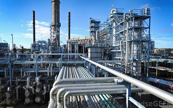 ℂhina's state-owned refineries lift Oct run rate to record high 85.7%