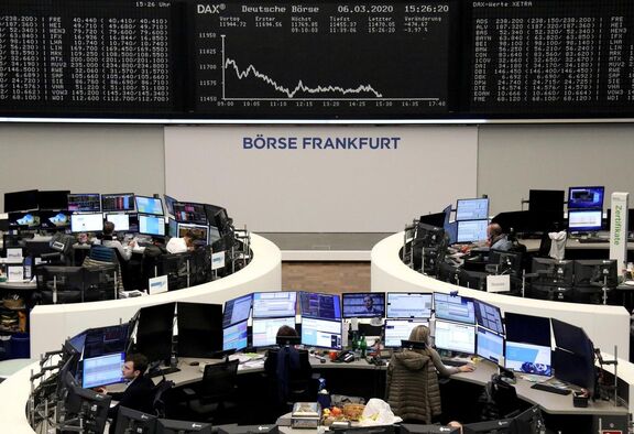 Europe stocks down with selling fever, end at near seven-month lows. 
