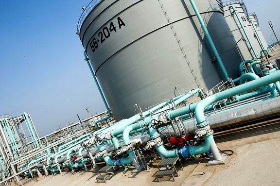 Kuwait's KNPC says puts out small fire at Mina al-Ahmadi refinery. 